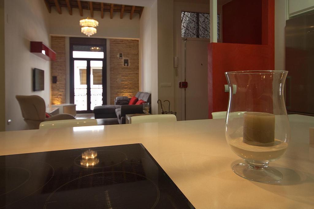 Total Valencia Elegance Apartment Bilik gambar