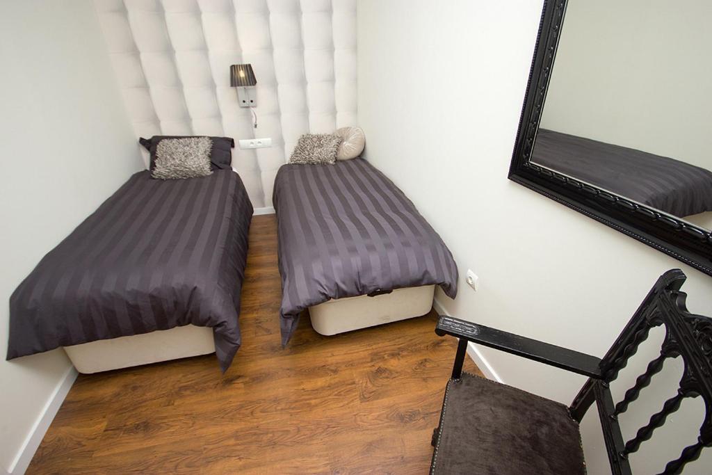 Total Valencia Elegance Apartment Bilik gambar